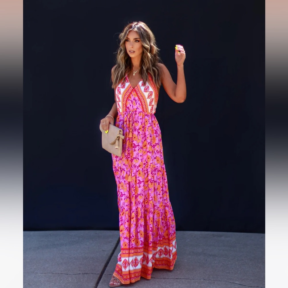 VICI BEYOND THE JOURNEY FLORAL HALTER MAXI DRESS - Small